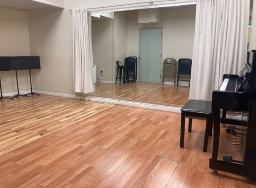 3rdFL/Studio 4 - 21'x14' - $27/hr