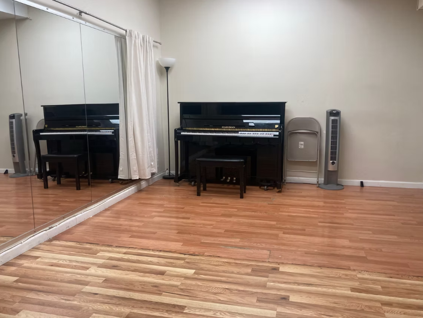 4thFL/Studio 2 - 26' X 15' - $37/hr